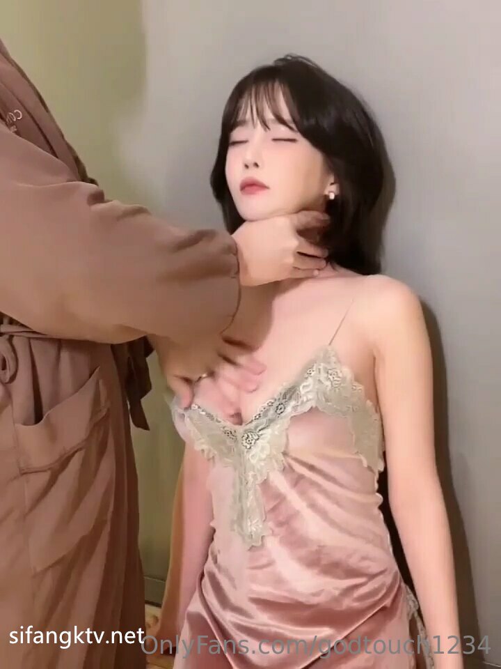 CVDX-543 視線も肉棒も吸い寄せてしまう黒色パンスト熟女～蒸れ熟れマ●コに大量中出し～20人4時間